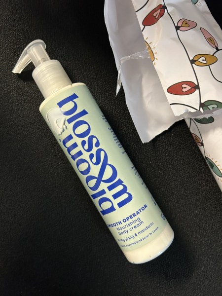 General “Waifs and Strays” Beauty Advent Calendar opening thread 2024