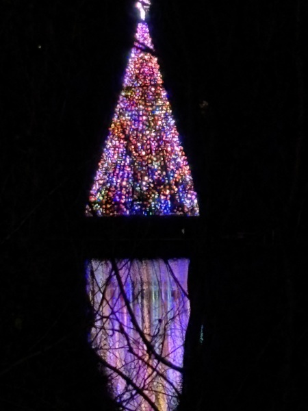 Come and tell us your dull and unexciting news 32: Calmly through the day