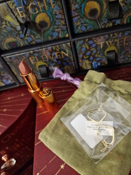 General “Waifs and Strays” Beauty Advent Calendar opening thread 2024 - Part 2.