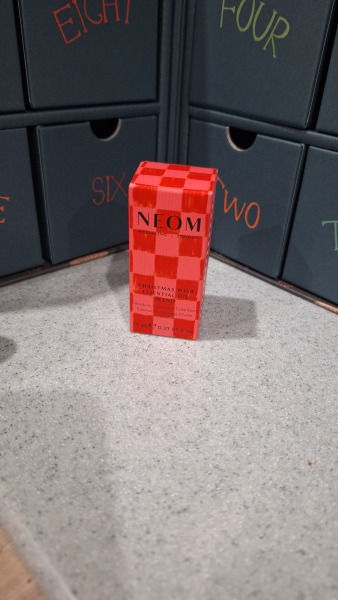 General “Waifs and Strays” Beauty Advent Calendar opening thread 2024 - Part 2.