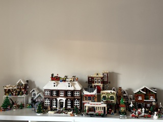 Did the UK ever succumb to the 90s US craze for Christmas villages?