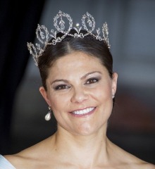 Royal Style: Welcome to the Court of the Dragon Queen!