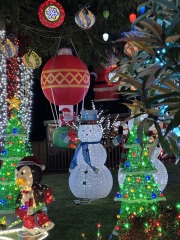 Come and tell us your dull and unexciting news 32: Calmly through the day