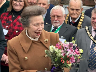 Royal Style: Welcome to the Court of the Dragon Queen!