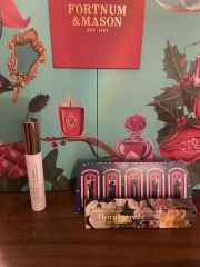 General “Waifs and Strays” Beauty Advent Calendar opening thread 2024