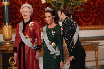 Royal Style: Welcome to the Court of the Dragon Queen!