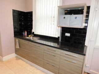 Help me find these kitchen cupboards!!