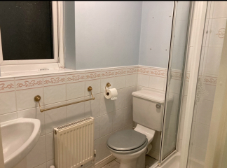 Tiny Ensuite - 1100 x 1800