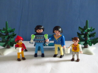 It's advent for the Playmobil people in our house...