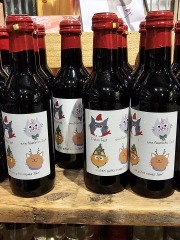 Tinsel, Glitter and Baubles - the Excellent Cats prepare to knock Everything off your Christmas Tree