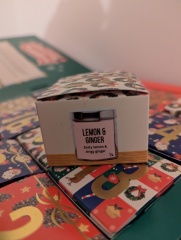 General “Waifs and Strays” Beauty Advent Calendar opening thread 2024