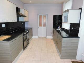 Help me find these kitchen cupboards!!