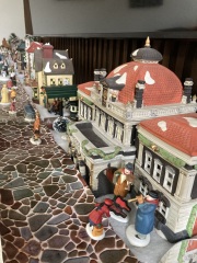 Did the UK ever succumb to the 90s US craze for Christmas villages?
