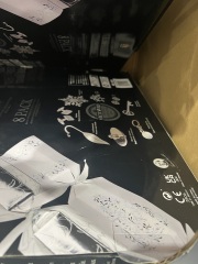 Bloody Christmas Crackers