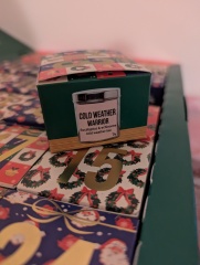 General “Waifs and Strays” Beauty Advent Calendar opening thread 2024