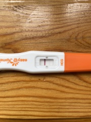 9DPO vvfl?👀 is there a line?