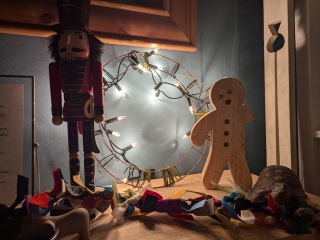 How do you decorate for Xmas??