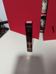 General “Waifs and Strays” Beauty Advent Calendar opening thread 2024