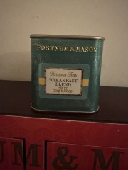 General “Waifs and Strays” Beauty Advent Calendar opening thread 2024