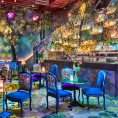 To hate restaurants with tables this close together? (Pic included )