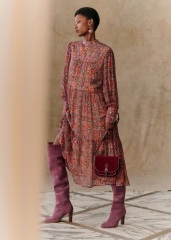 Help what shoes with this dress?
