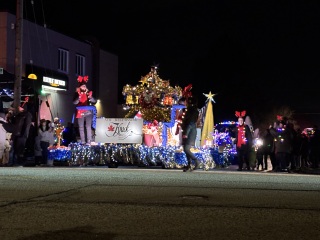 Come and tell us your dull and unexciting news 32: Calmly through the day