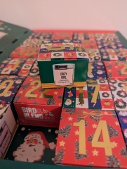 General “Waifs and Strays” Beauty Advent Calendar opening thread 2024