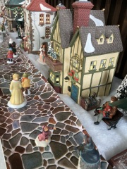 Did the UK ever succumb to the 90s US craze for Christmas villages?