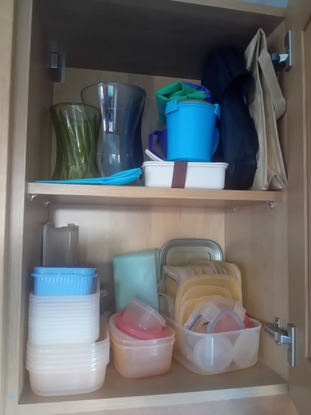 How do you store plastic food storage boxes??