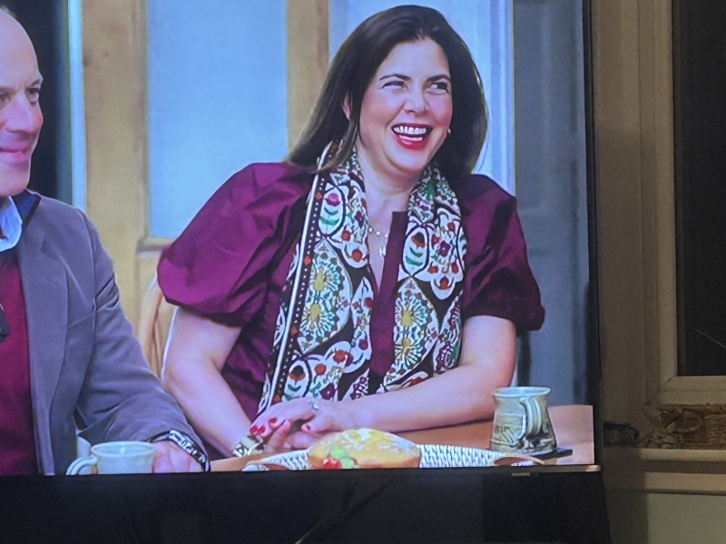 Can someone help me find Kirsty’s scarf, please?