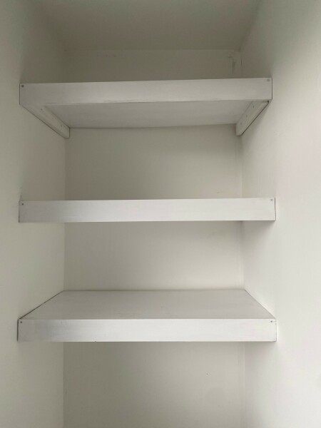 Putting cupboard door on shelves - how do you measure? Easy to do?