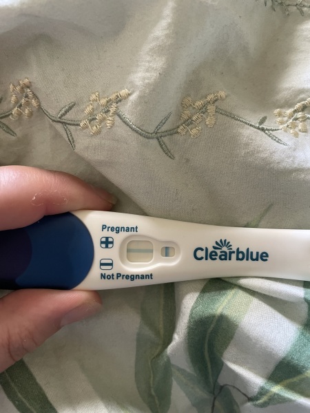 Is this positive ? Line eyes! Help !