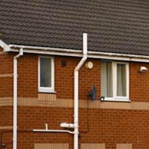 Converting small bedroom into an en suite