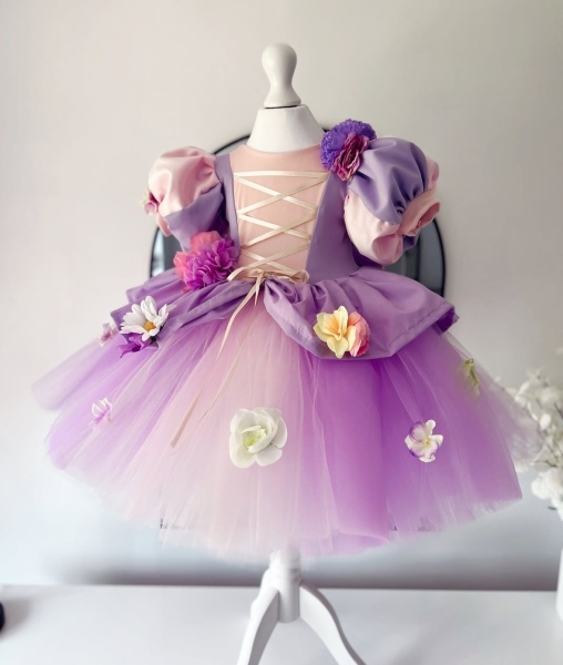 Dressmaking - experienced and beginners welcome