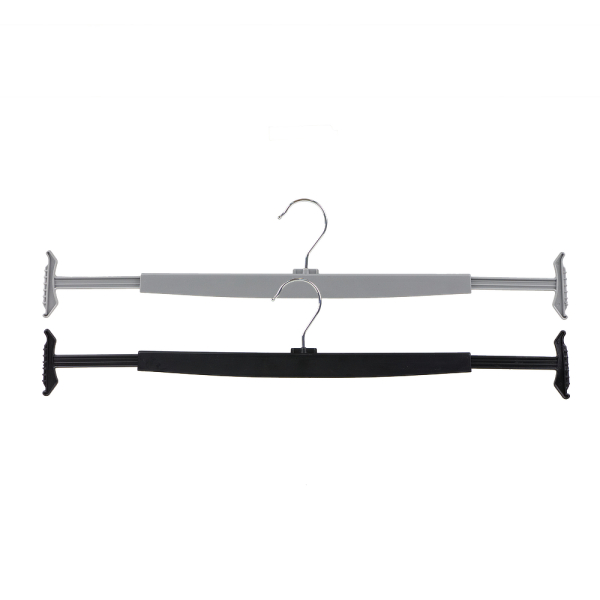 Expandable skirt hangers