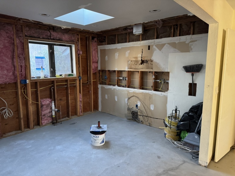 Come and tell us your dull and unexciting news 32: Calmly through the day