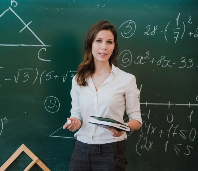 Maths Tutor in NW2 London