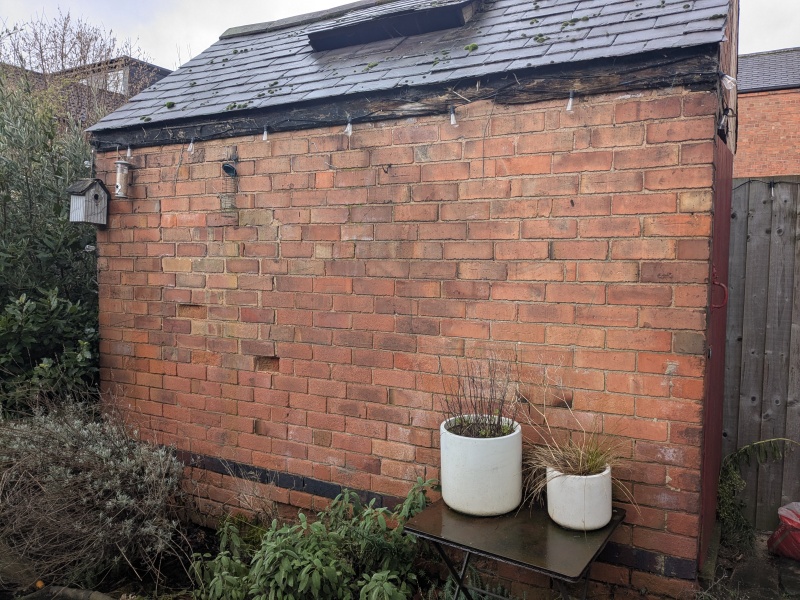 Who owns the outbuilding? Help!!!