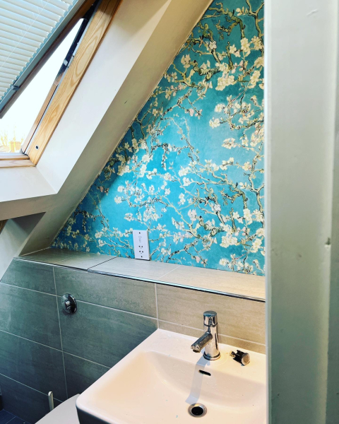 Wallpaper in bathroom