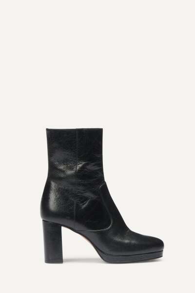 What boots with this dress