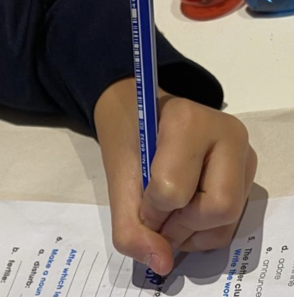 Changing pen grip (aged 9)?