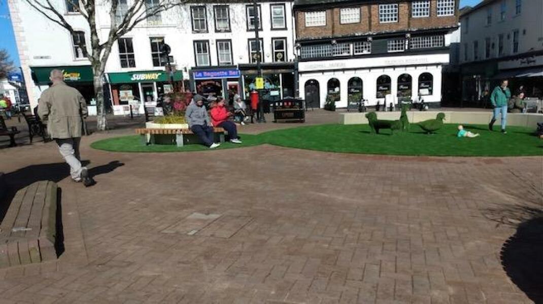 To be annoyed at the lack of bathrooms