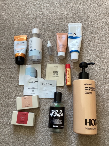 Tempted by beauty treats? Addicted to buying beauty products? Is your collection bursting with favourites? Join fellow beauty lovers in this supportive group!