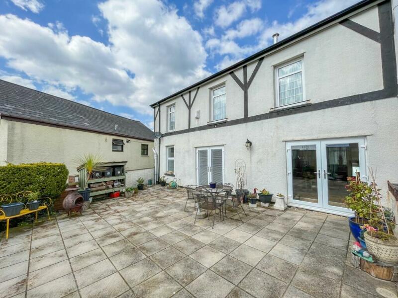 Ideas for transforming a miserable slabbed garden