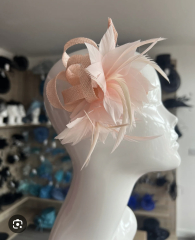 Fuck what I can I wear to this wedding?