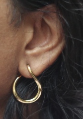 Where did Charlotte from the traitors get her earrings from??