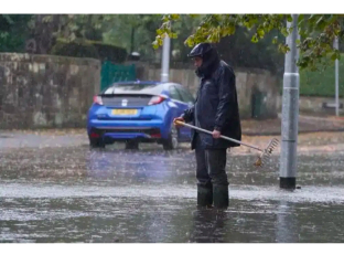 Bringing toddler out in the rain