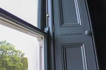 Are window shutters gonna go out of fashion?