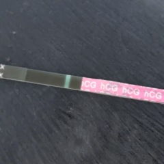 Line eyes? Or vvvvv faint line