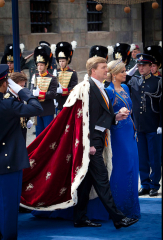 When will pointless King abdicate